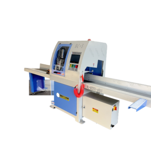 BUNCHING® BCC series automatic push feed cross cut saw featuring high-speed servo positioning and heavy-duty pneumatic clamping.
